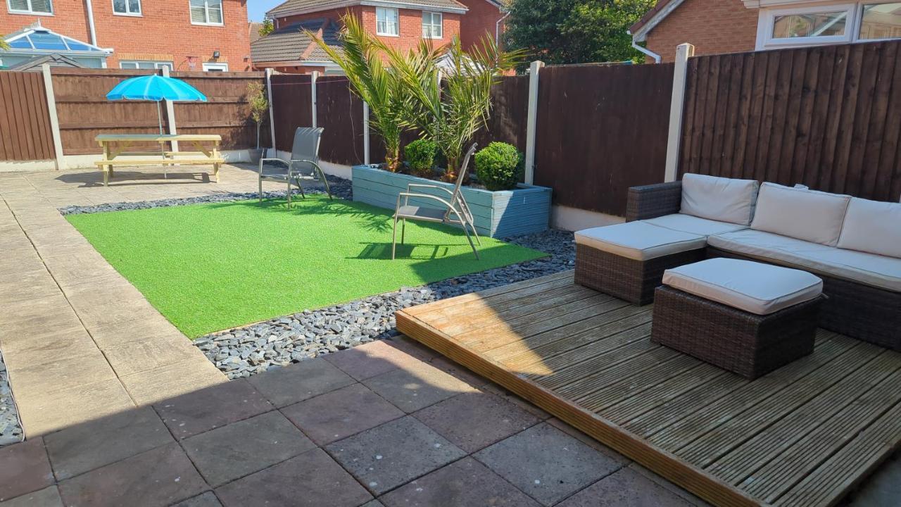 3 Bedroom Detached By The Sea Prestatyn Kültér fotó